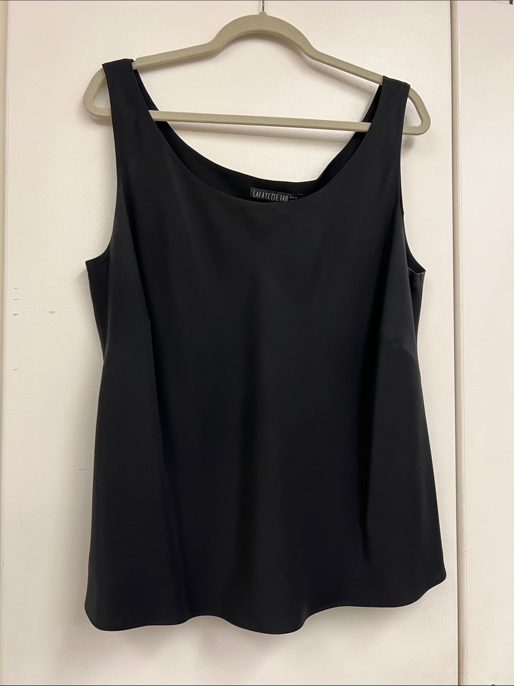 Lafayette 148 New York Black Scoop Neck Sleeveless Tank Top 100% Silk Blouse